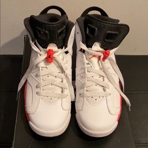 Air Jordan Retro 6 size 6Y